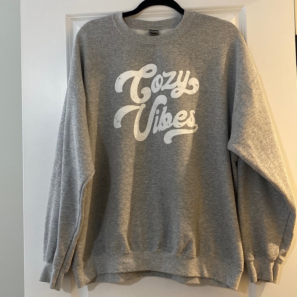 Oversized “cozy vibes” cotton crewneck